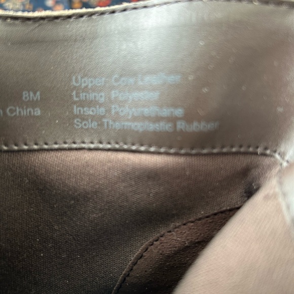 Tan taupe colored boots, looks like suede - Picture 5 of 6